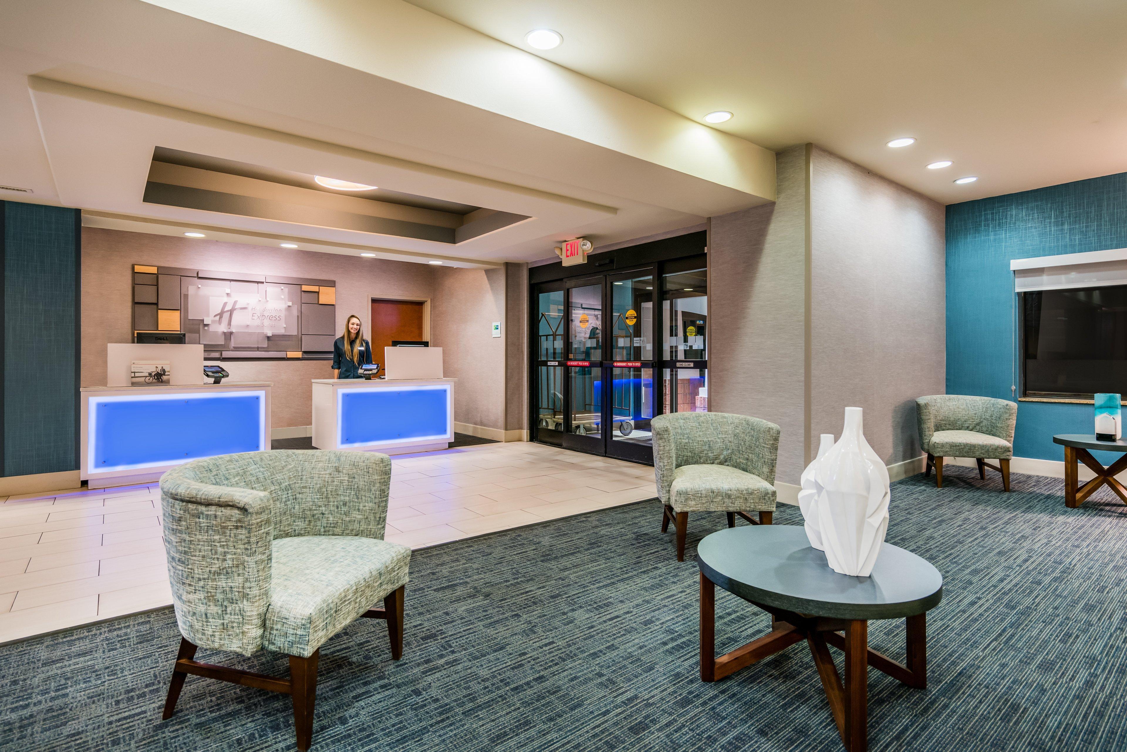 Holiday Inn Express & Suites Rocky Mount Smith Mountain Lake By Ihg Extérieur photo