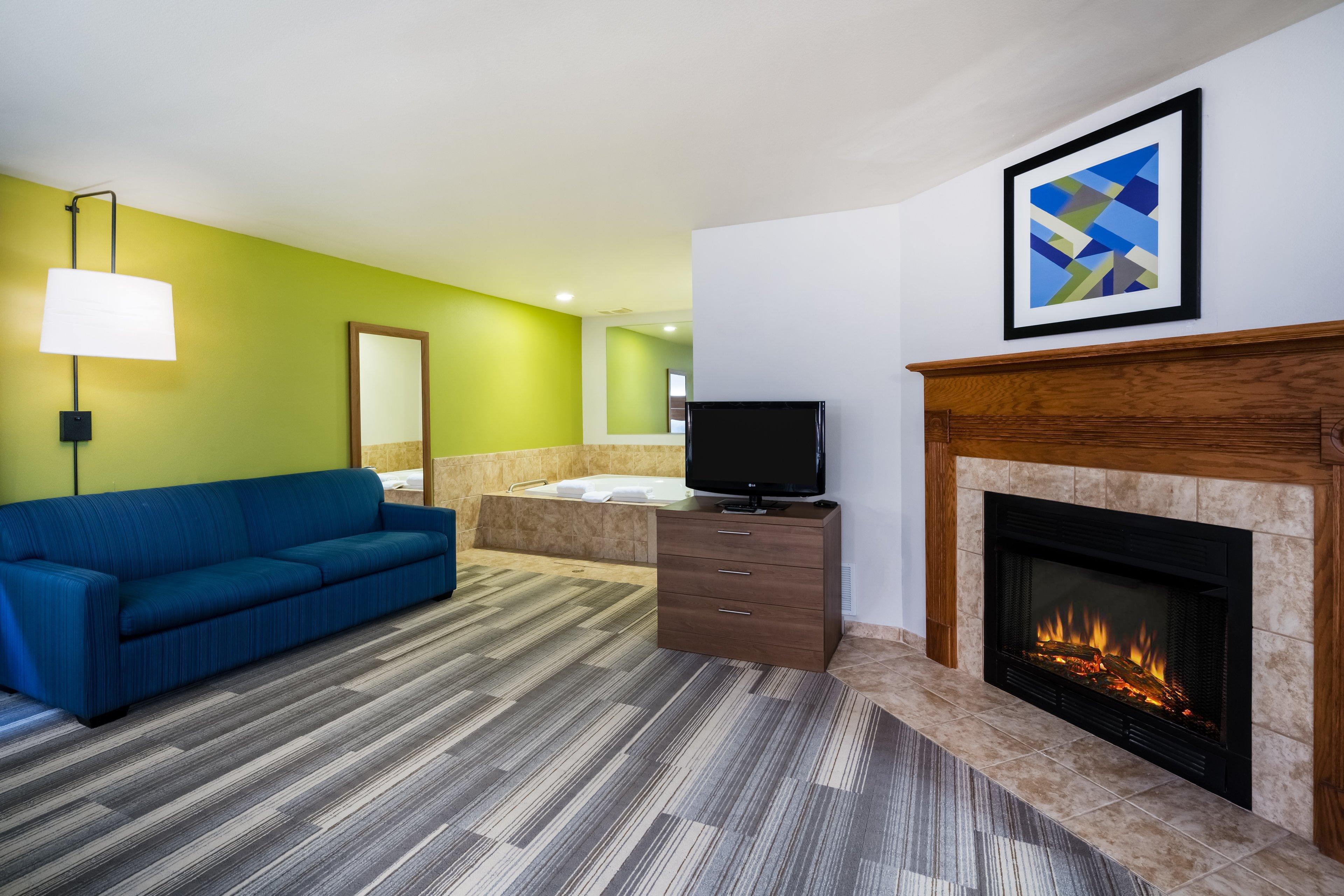 Holiday Inn Express & Suites Rocky Mount Smith Mountain Lake By Ihg Extérieur photo