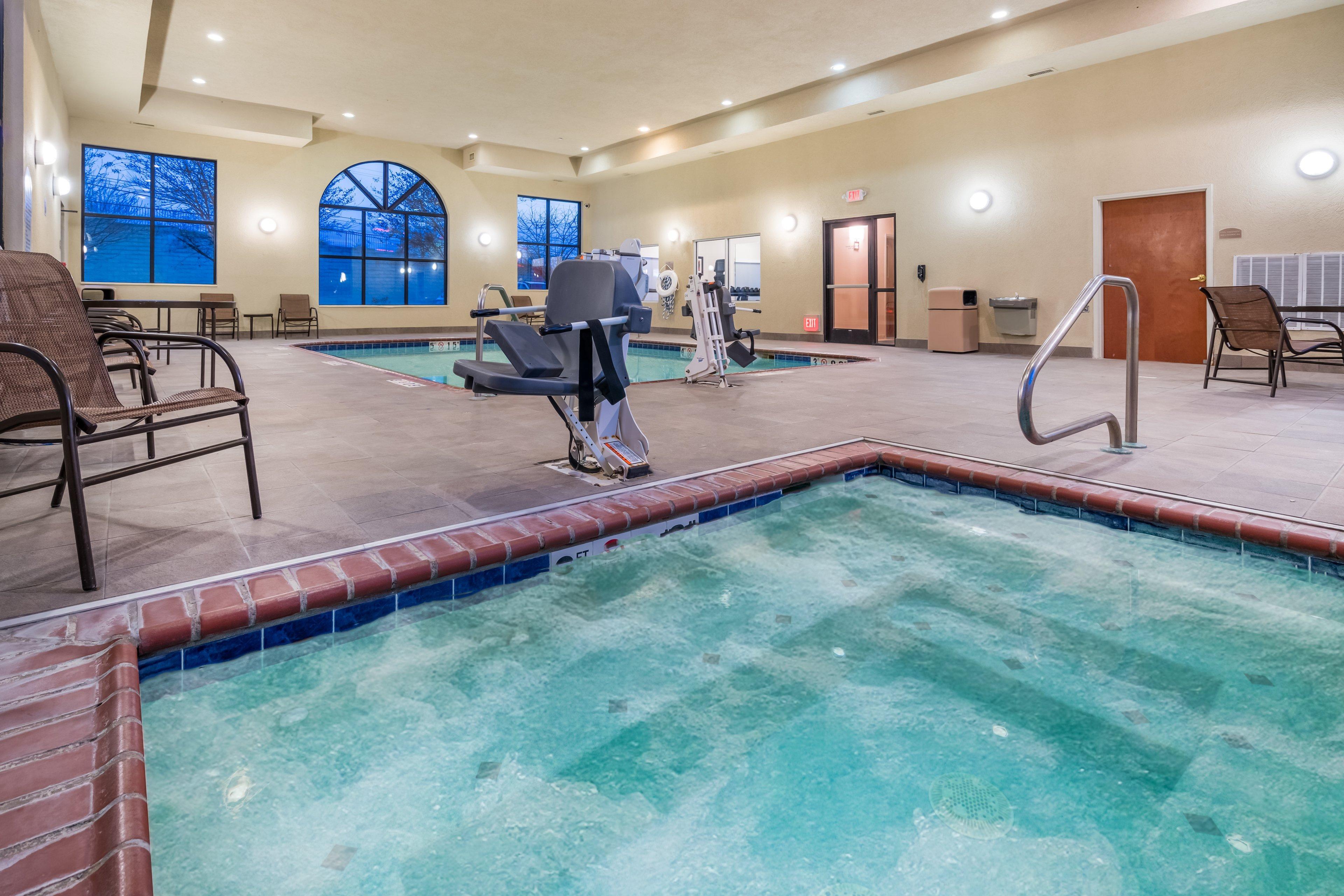 Holiday Inn Express & Suites Rocky Mount Smith Mountain Lake By Ihg Extérieur photo