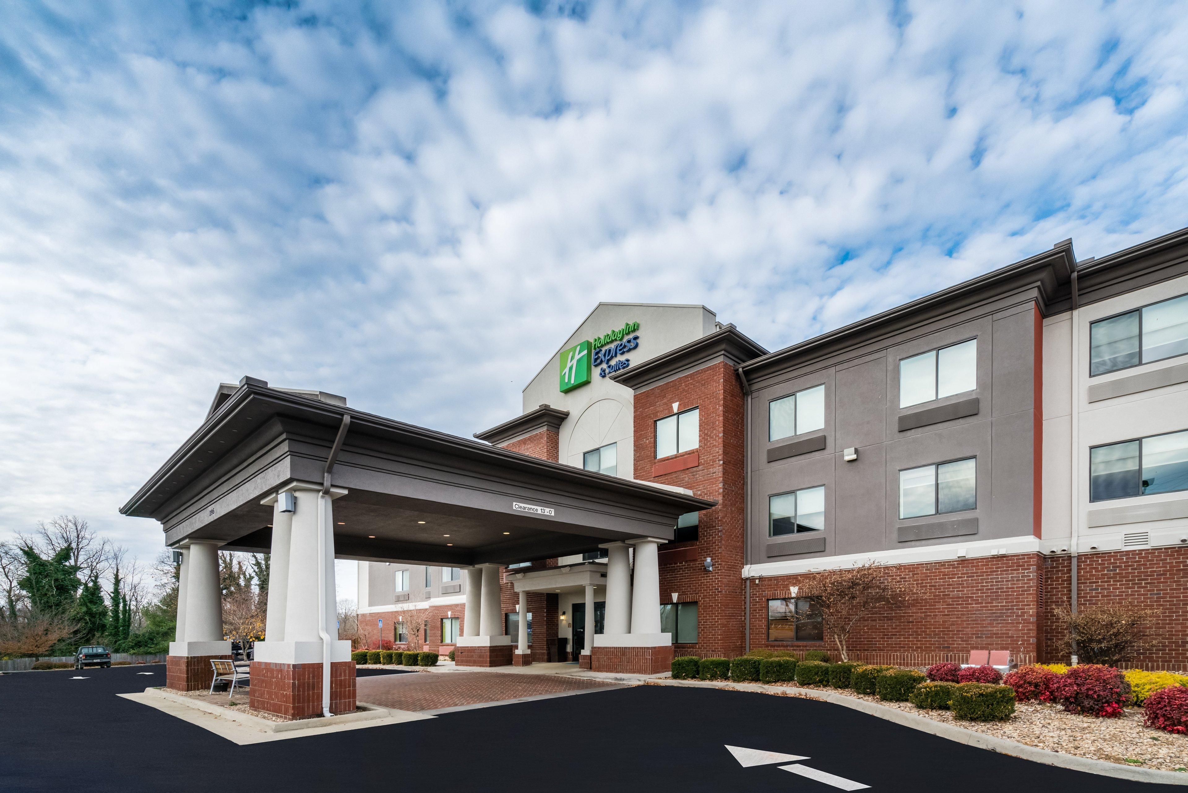 Holiday Inn Express & Suites Rocky Mount Smith Mountain Lake By Ihg Extérieur photo