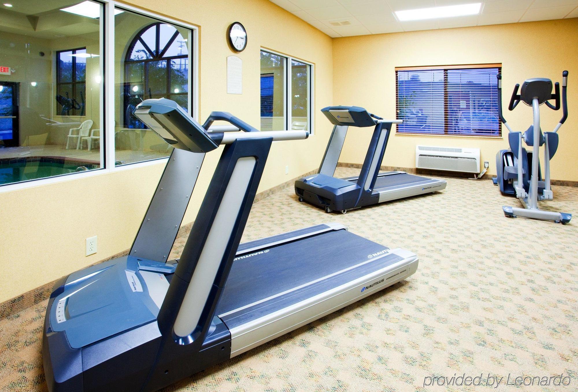 Holiday Inn Express & Suites Rocky Mount Smith Mountain Lake By Ihg Facilités photo
