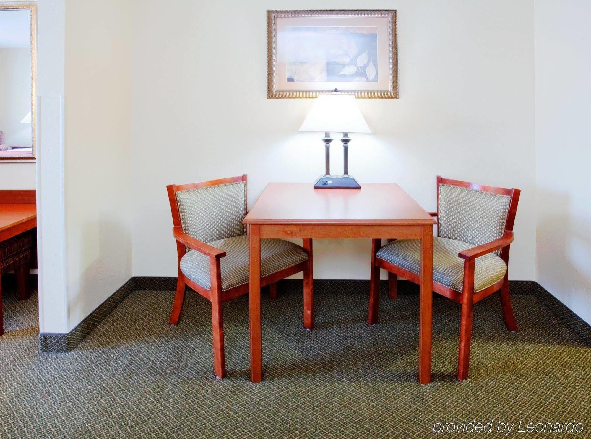 Holiday Inn Express & Suites Rocky Mount Smith Mountain Lake By Ihg Extérieur photo