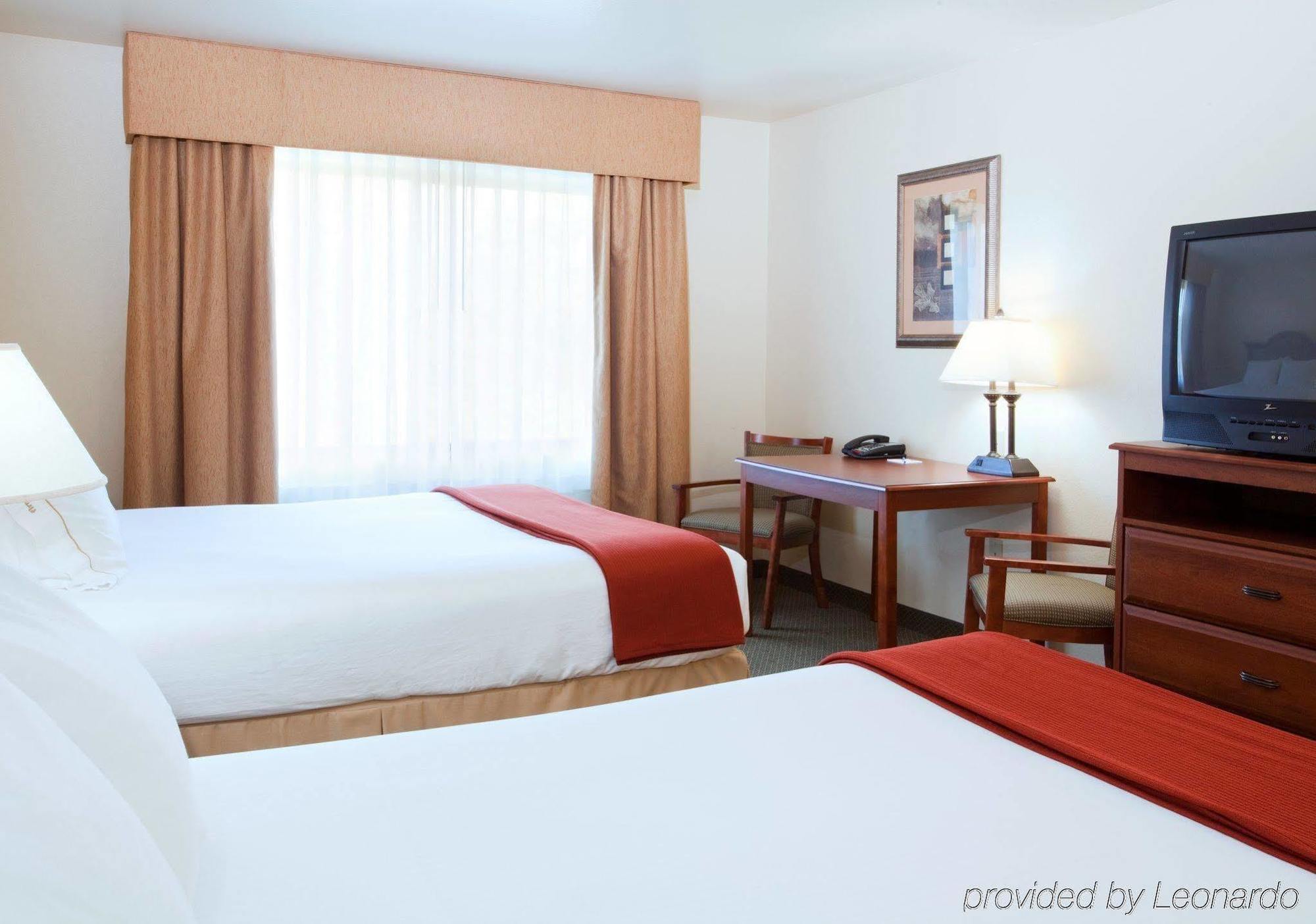 Holiday Inn Express & Suites Rocky Mount Smith Mountain Lake By Ihg Extérieur photo