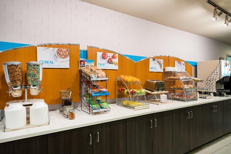 Holiday Inn Express & Suites Rocky Mount Smith Mountain Lake By Ihg Extérieur photo